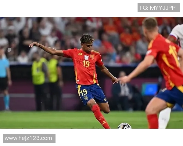 16年欧洲杯决赛埃德尔绝杀葡萄牙夺冠的传奇时刻